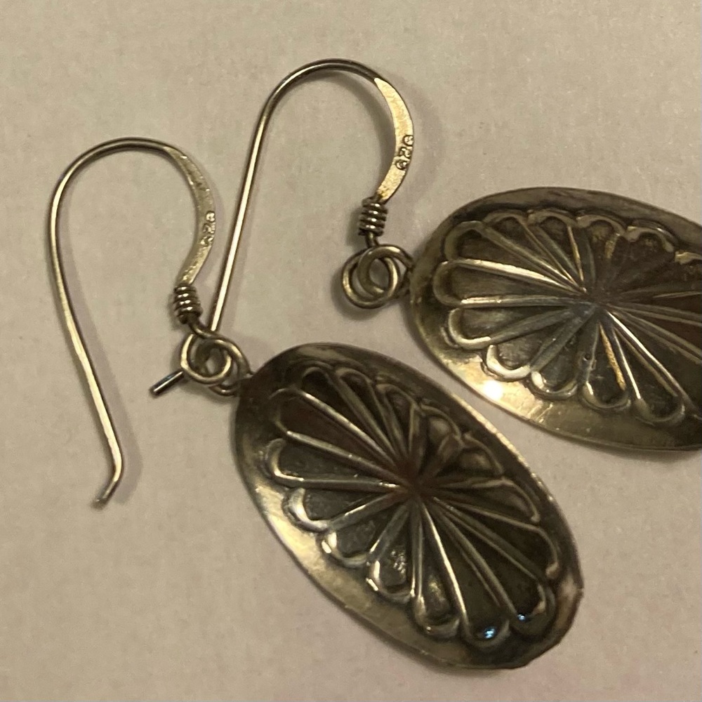 Sterling Silver medallion earrings - Picture 4 of 4